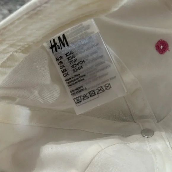 H&M Baseball Hat - Picture 8 of 9